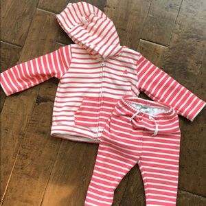 Baby Gap 6-12 months outfit.